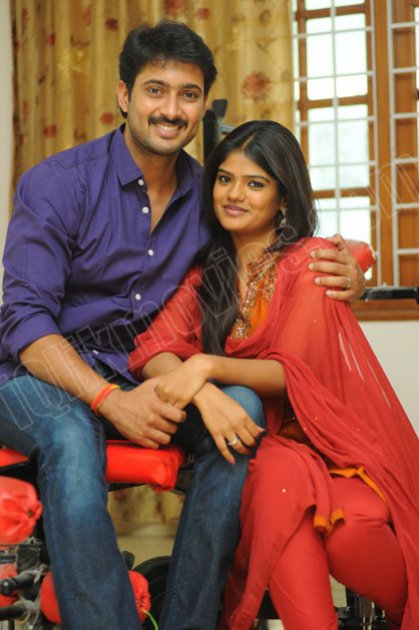 Uday-Kiran-and-wife-Vishitha-Gallery